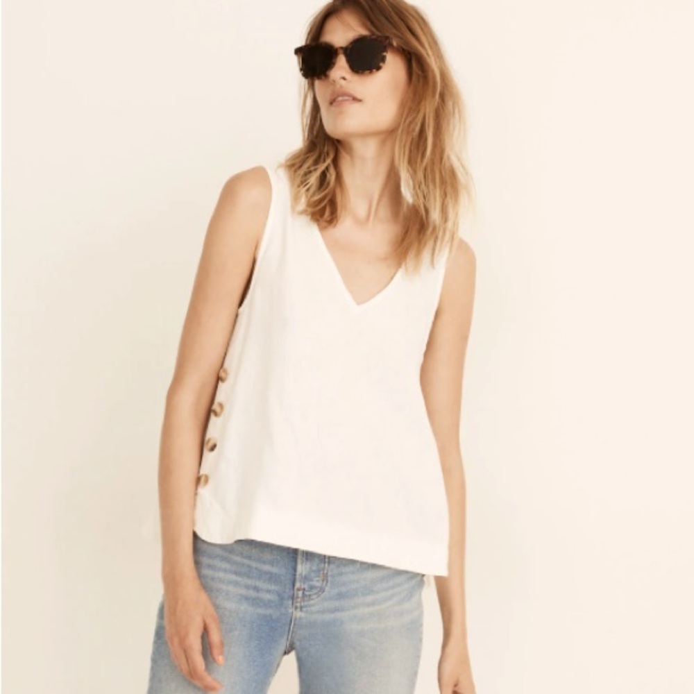 MADEWELL PLUS LINEN BLEND SIDE BUTTON SLEEVELESS TOP V-NECK